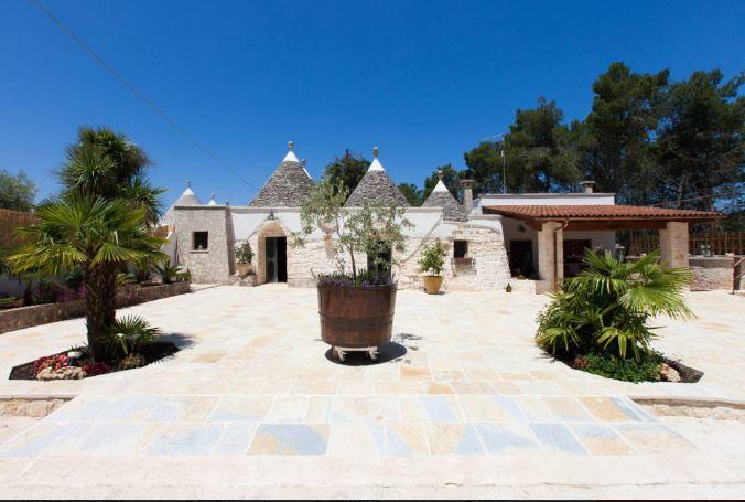 Trullo Abbracciavento Villa *